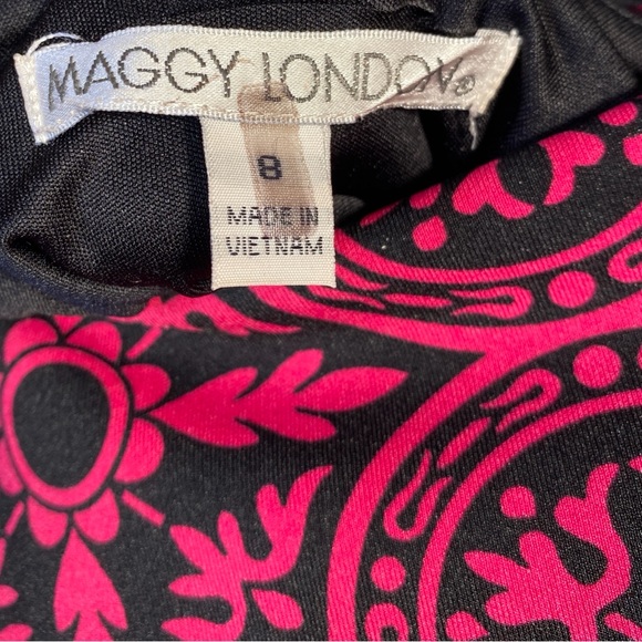 Maggy London Size 8 All-Over Print Open Back French Sleeve Stretch Mini Dress - Picture 4 of 5